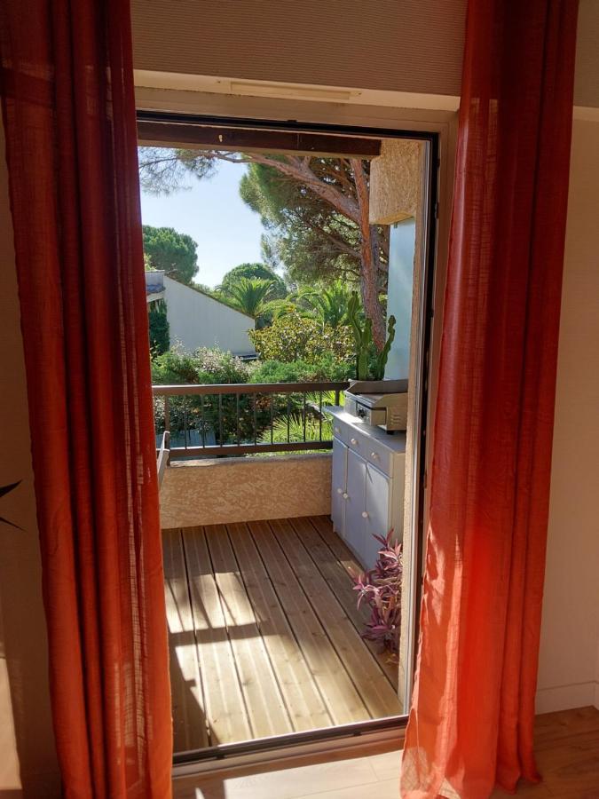 La Terrasse Des Golfs, Duplex Climatise, 2 Sdb, Garage, Calme Et Verdure Saint-Raphaël Eksteriør bilde